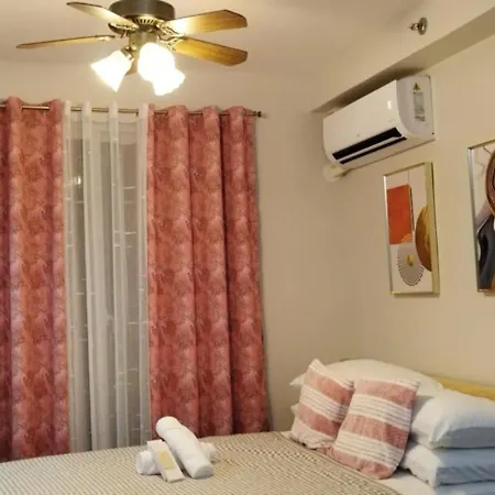Condo With Wifi Swimming Pool